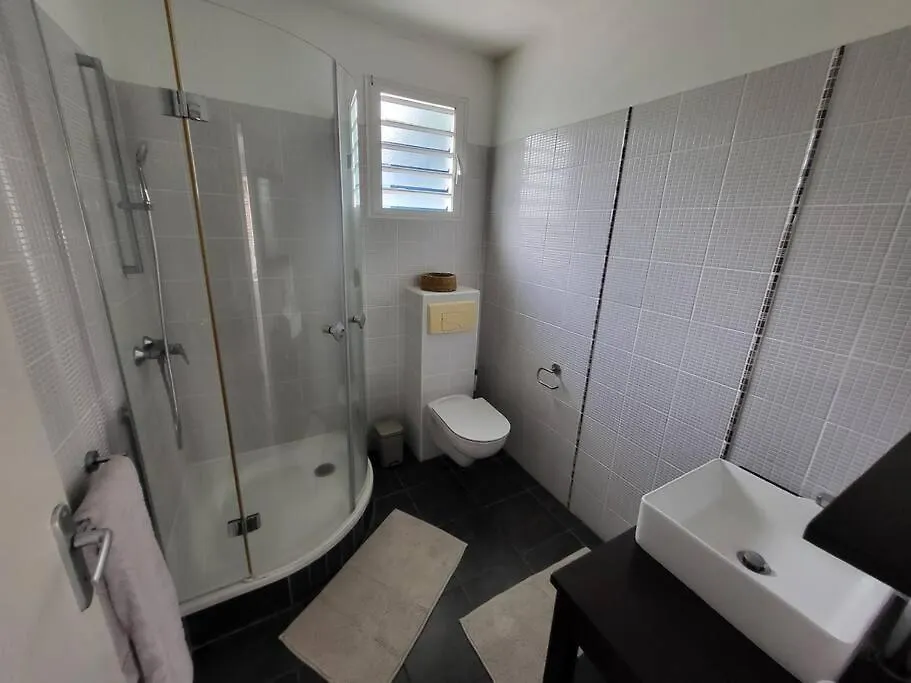 Holiday home Villa Bwa Sasha Calme Vue Mer Et Plage A 2 Min Le Diamant